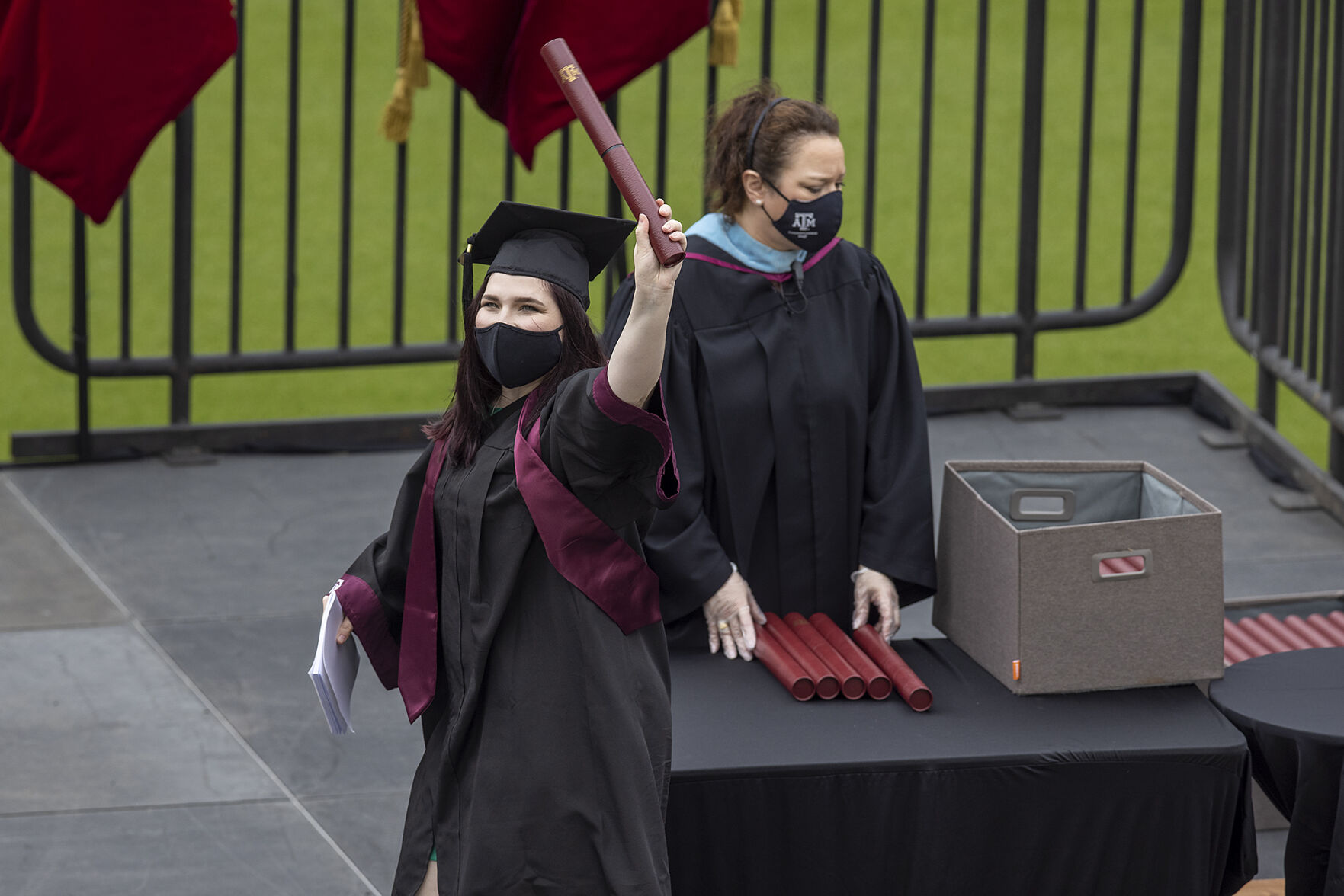 Makeup graduation